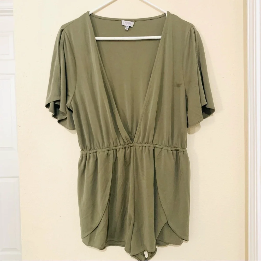 TOBI SETTING FIRES PLUNGING ROMPER IN OLIVE L